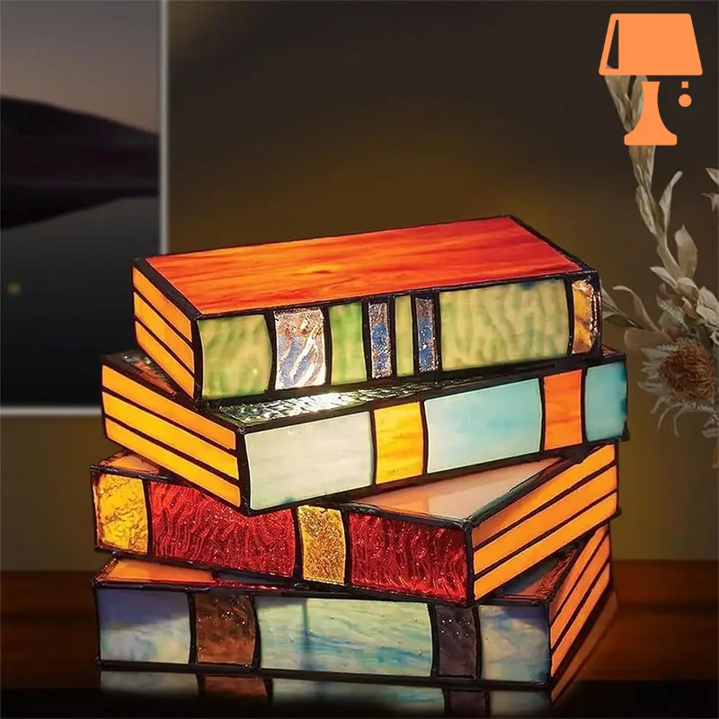 Lampe de Chevet en Forme de Livre allumée